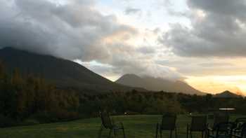Sunset over Volcanoes National Park | Nicola Croom