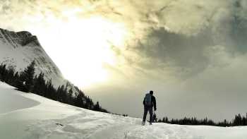 Snowshoeing in Kananaskis Country, Alberta | Kurt Morrison