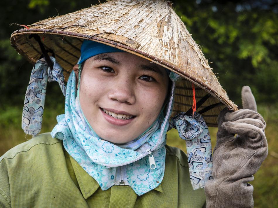 Local farming woman in Vietnam  -  Photo: Richard I'Anson