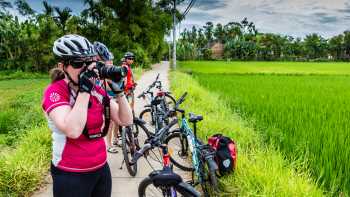 Photo opportunities along the quiet and scenic roads, Vietnam | Richard I'Anson