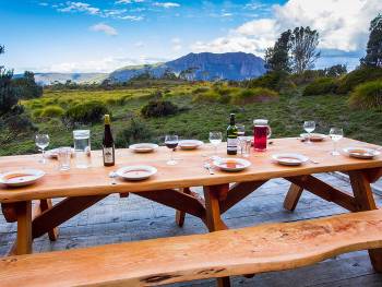 testDelicious meals and wine are served each evening on the Cradle Huts walk |  <i>Great Walks of Australia</i>