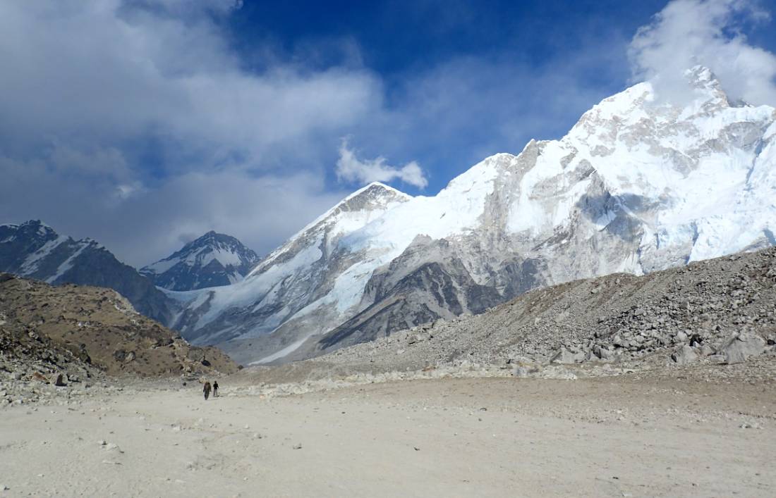 Magical Himalayan landscape on the Everest Base Camp Trek |  <i>Sally Dobromilsky</i>