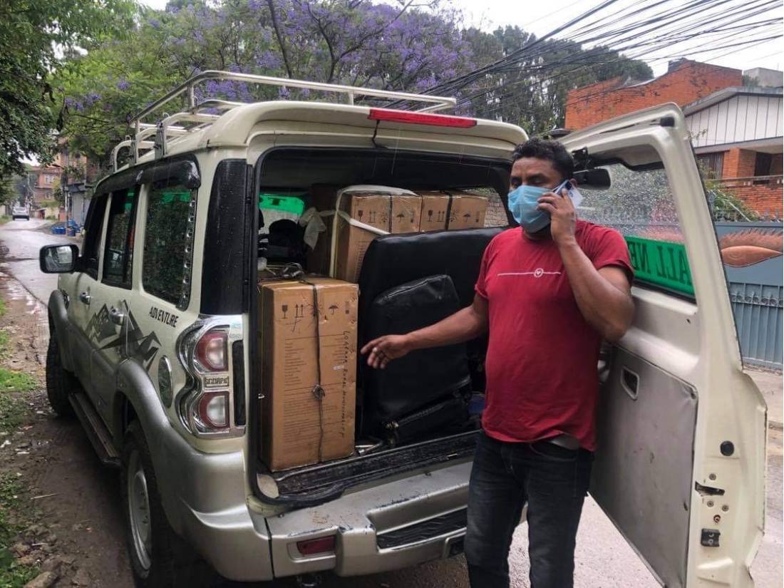 Transporting oxygen concentrators from charity donors to villagers in Upper Mustang