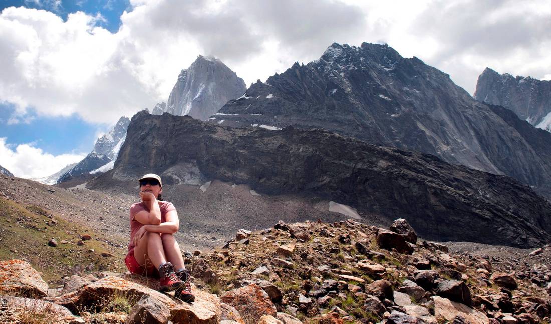 Trekker enjoying a rest in the upper reaches of the Ak-Mechet gorge