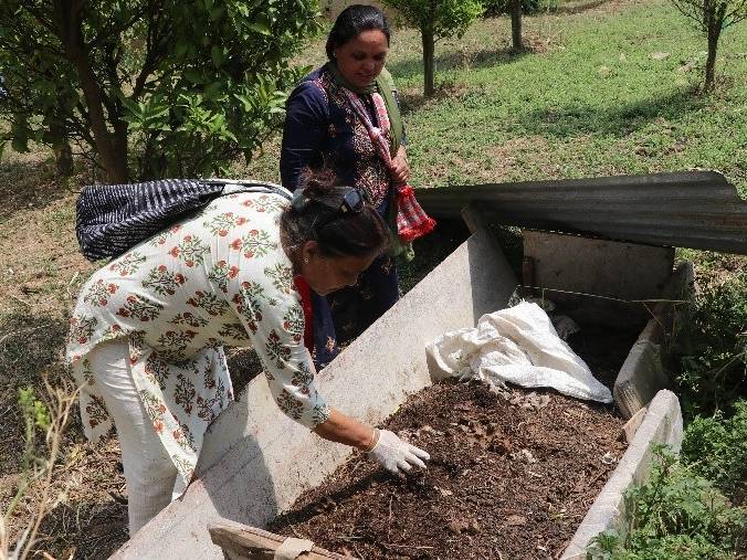 Vermicomposting workshops educating Nepali farmers to build environmentally sustainable livelihoods |  <i>Trans-Himalayan Environment and Livelihood Program</i>