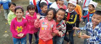 Happy children as we visit local schools throughout Vietnam | Scott Pinnegar